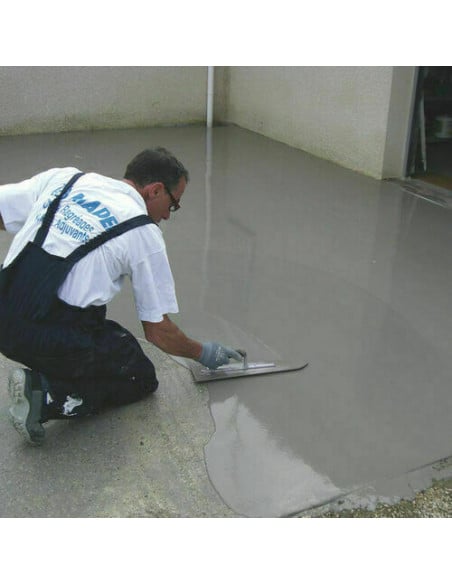 Ragréage fibré de 3 à 50 mm ULTRAPLAN Renovation 25Kg MAPEI - 3