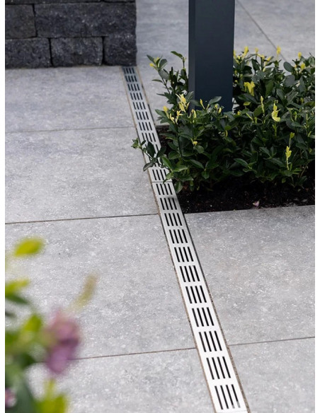 Caniveau de drainage fin Classe A15 Grille design Aluminium Slimline ACO - 4