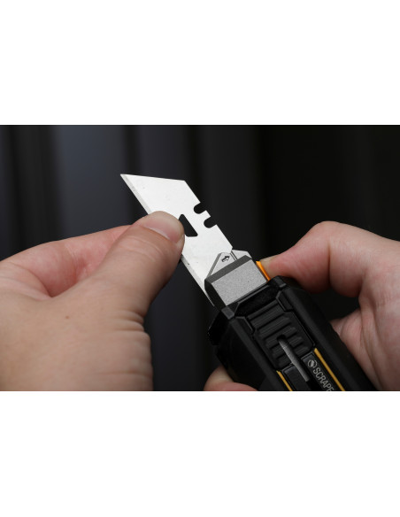Cutter grattoir 2 en 1 5 lames TB-H4S5-01 TOUGHBUILT - 23