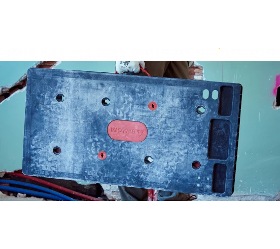 Établi pliable réglable en 3 hauteurs BELLOTA - 12